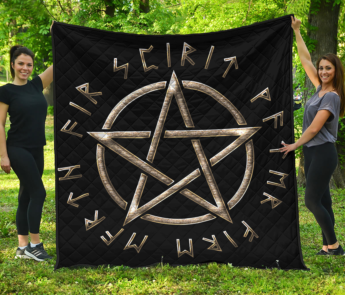 Viking Nordic Runes Pentagram Print Quilt
