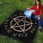 Viking Nordic Runes Pentagram Print Quilt