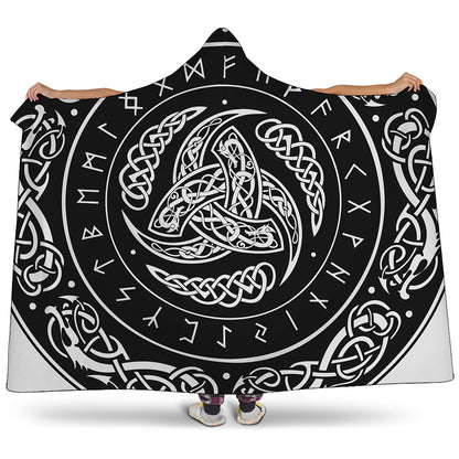 Viking Triple Horn Of Odin Print Hooded Blanket