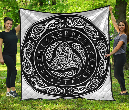Viking Triple Horn Of Odin Print Quilt