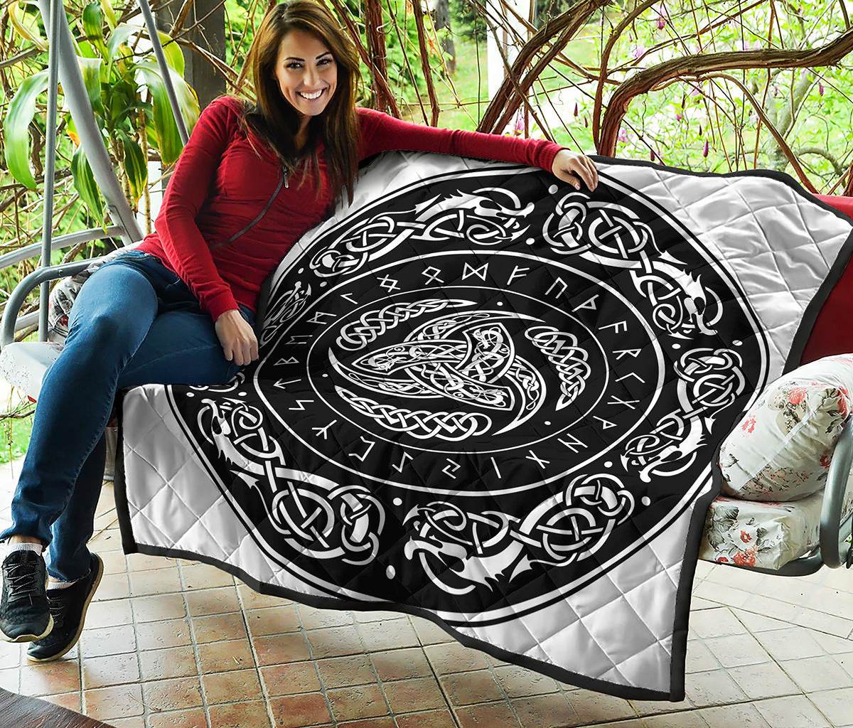 Viking Triple Horn Of Odin Print Quilt