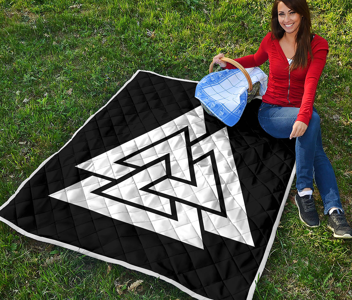 Viking Valknut Symbol Print Quilt