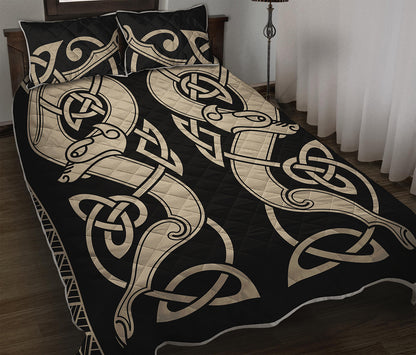 Viking Wolves Symbol Print Quilt Bed Set