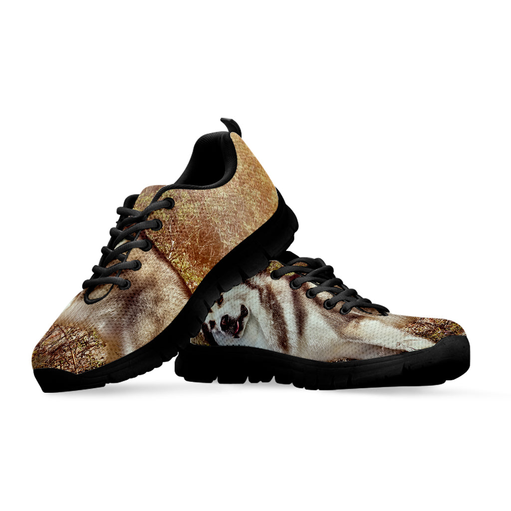 Vintage Alaskan Malamute Print Black Sneakers