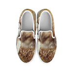 Vintage Alaskan Malamute Print White Slip On Shoes