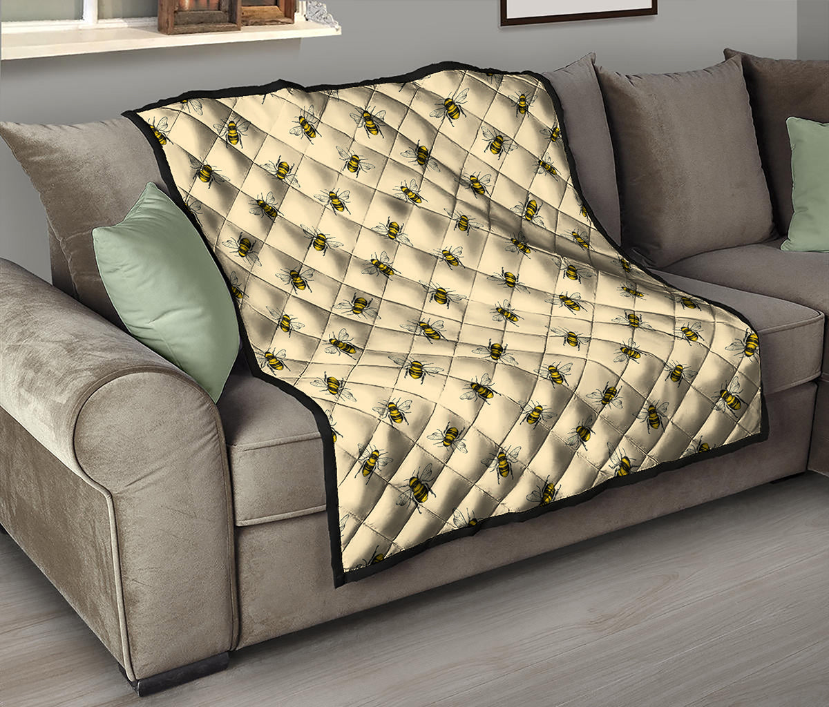 Vintage Bee Pattern Print Quilt