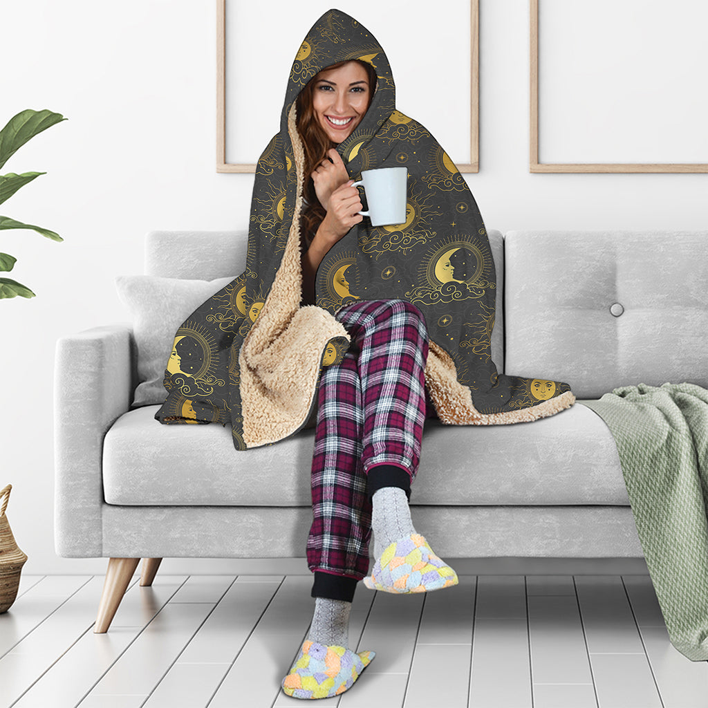 Vintage Celestial Pattern Print Hooded Blanket