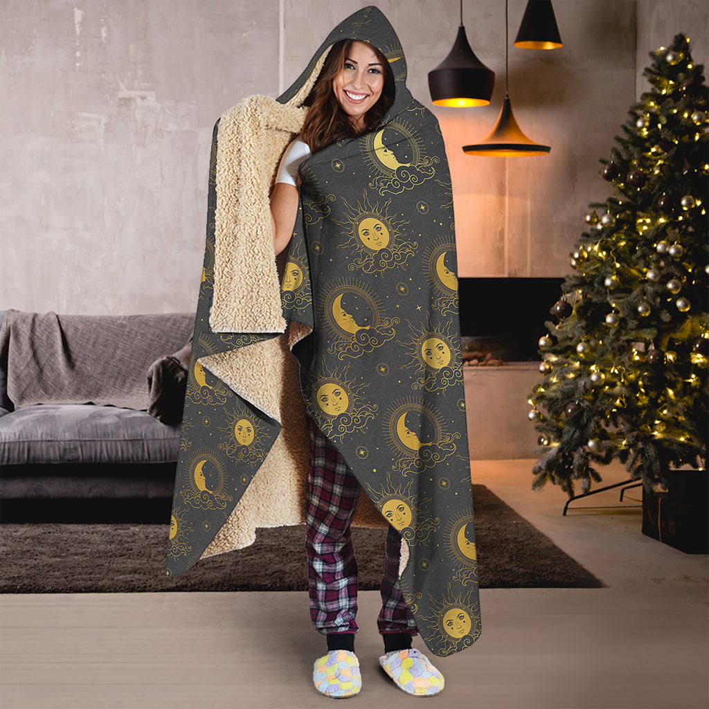 Vintage Celestial Pattern Print Hooded Blanket