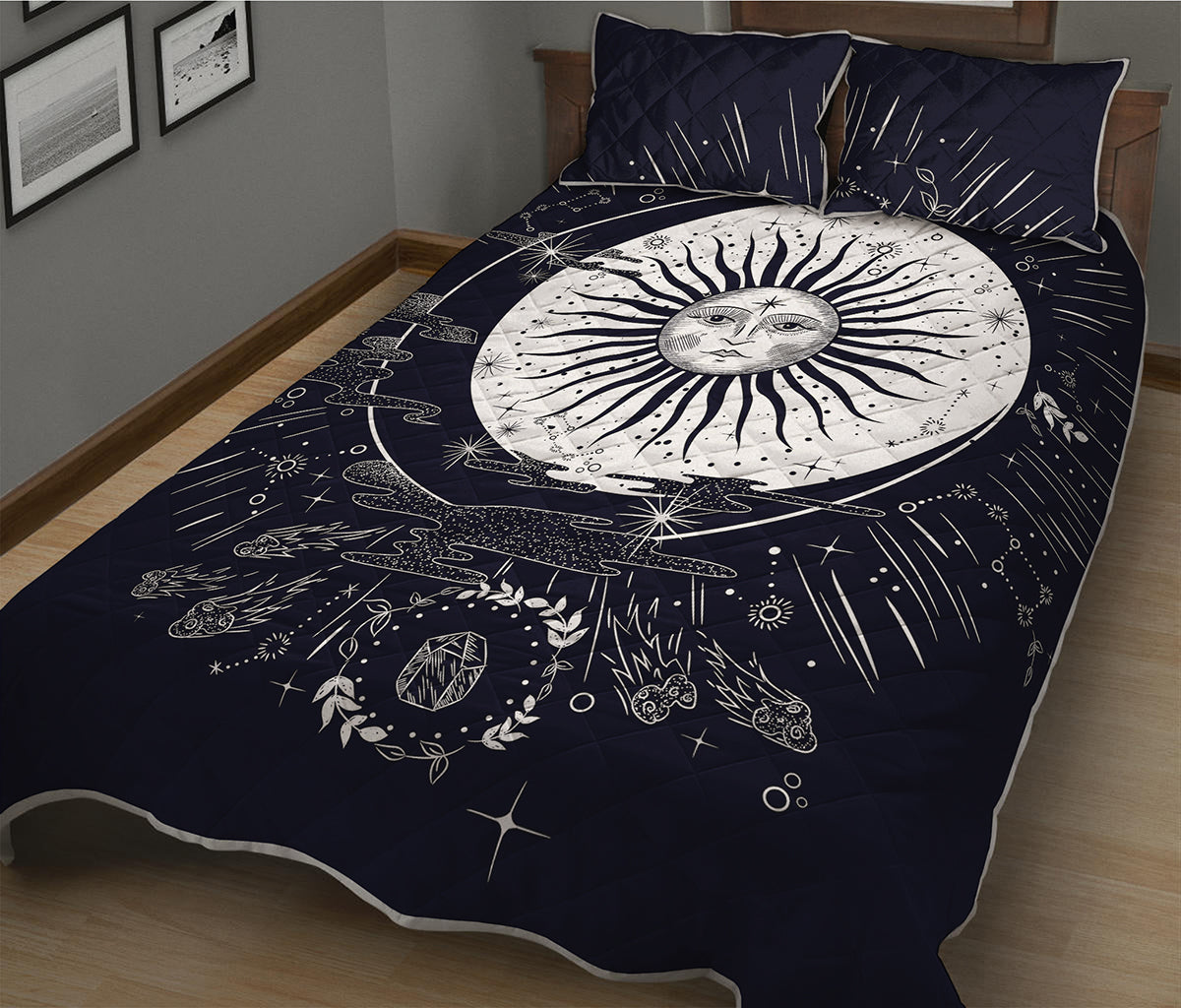 Vintage Celestial Sun Print Quilt Bed Set