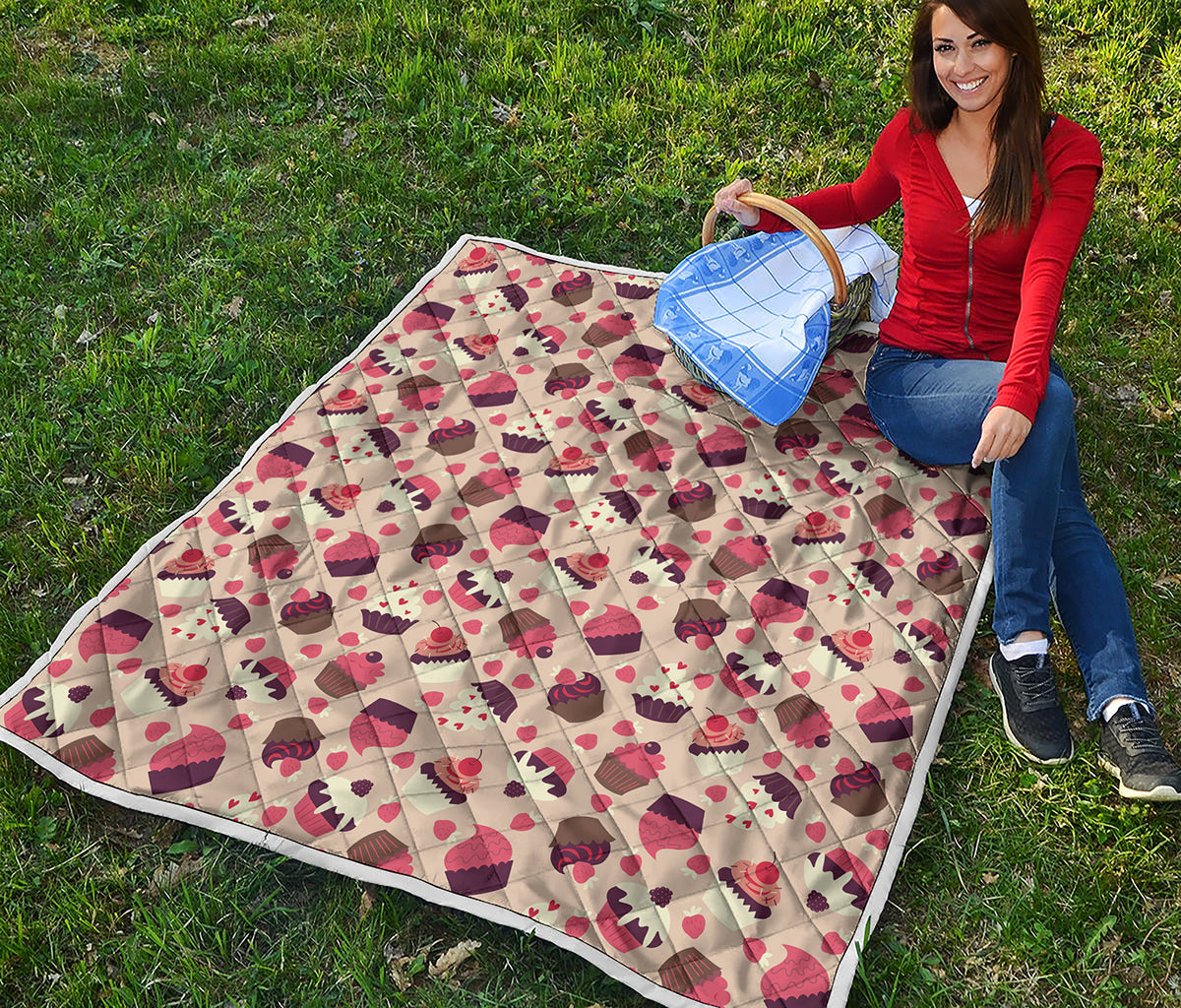 Vintage Cupcake Pattern Print Quilt