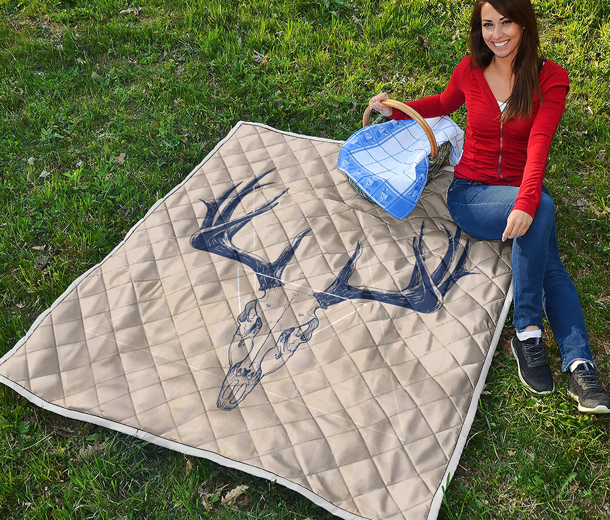 Vintage Deer Skull Print Quilt