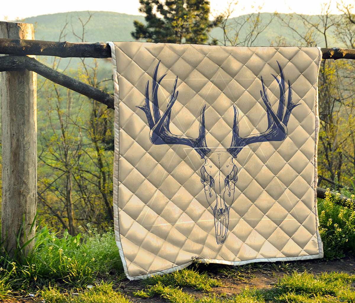 Vintage Deer Skull Print Quilt