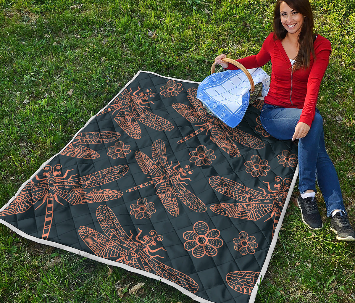 Vintage Dragonfly Pattern Print Quilt