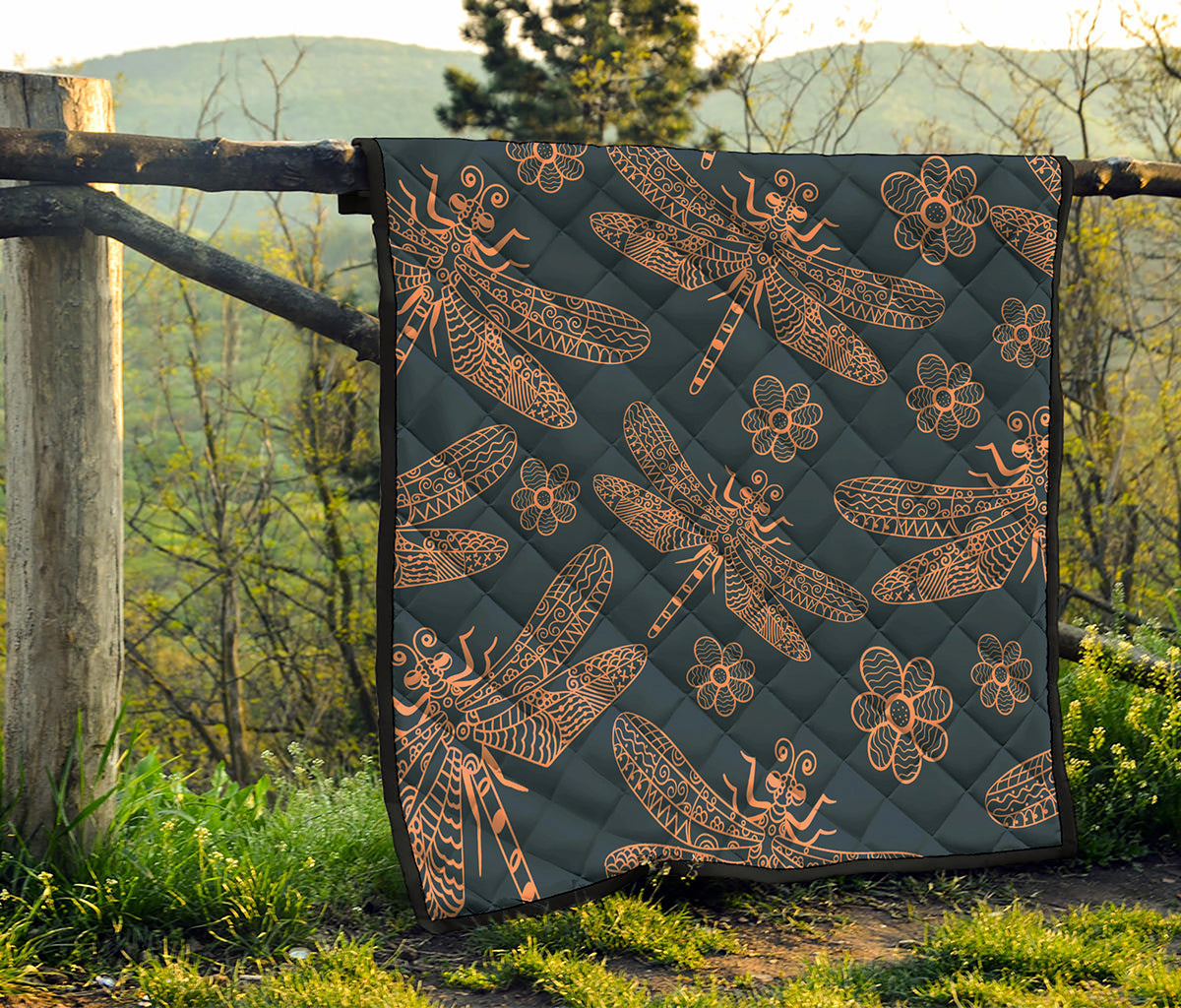 Vintage Dragonfly Pattern Print Quilt