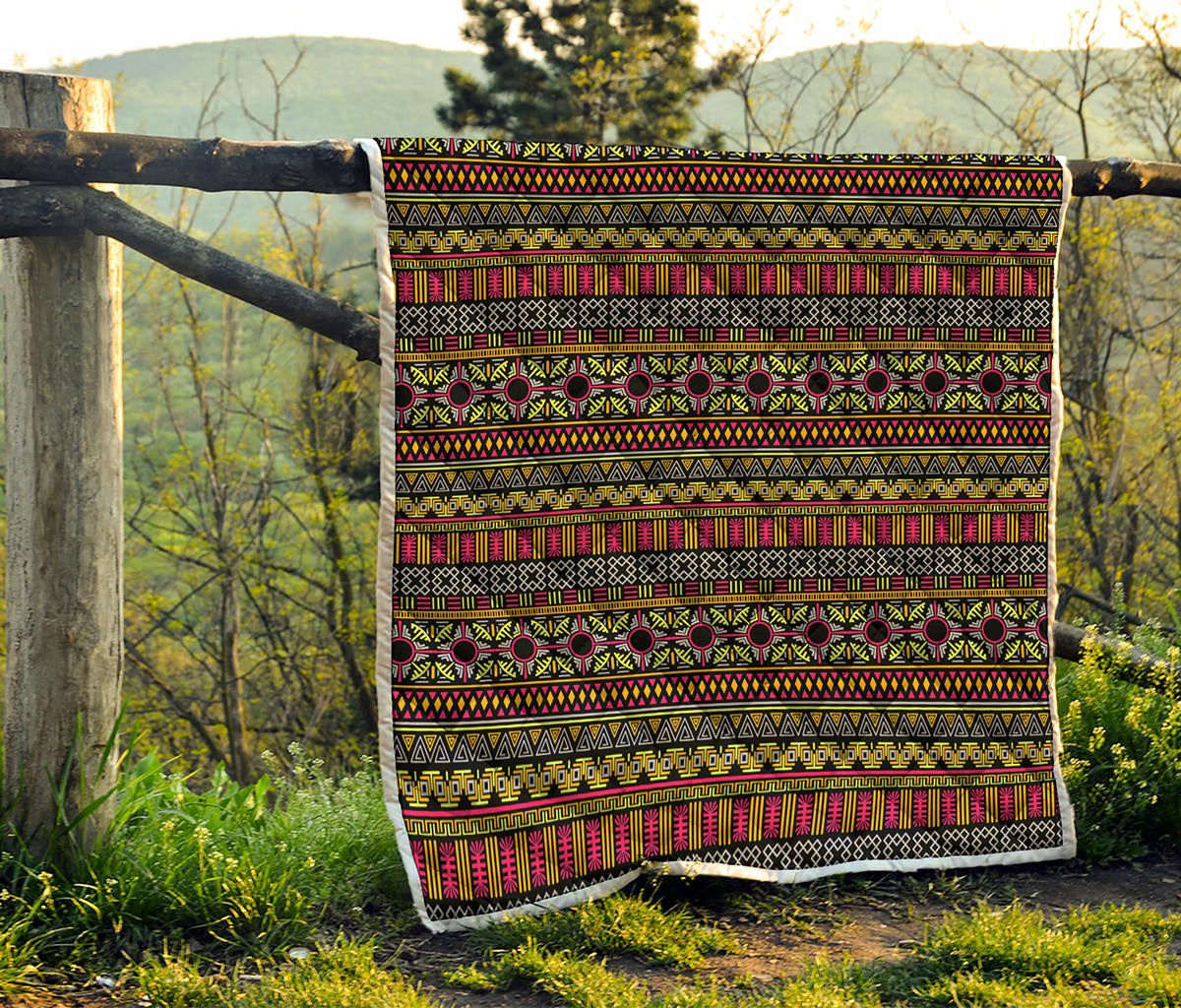 Vintage Ethnic Pattern Print Quilt