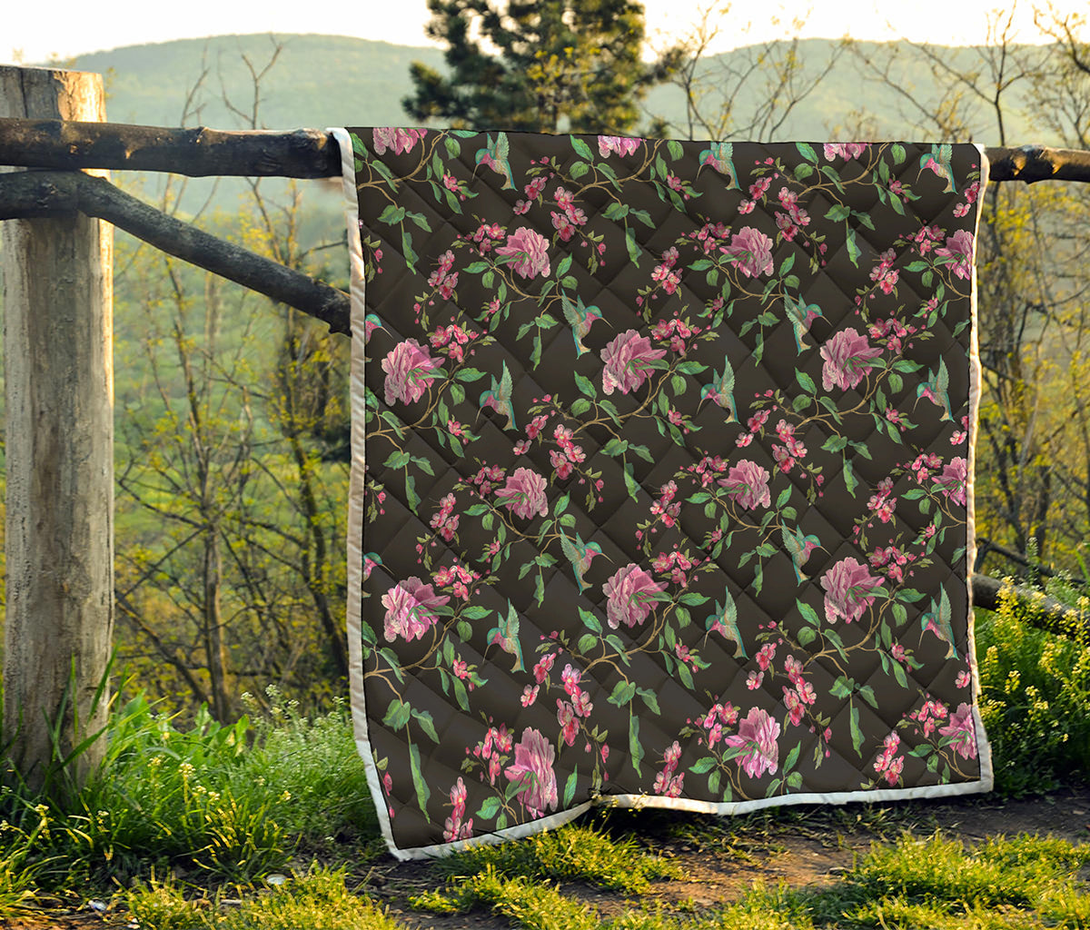 Vintage Floral Hummingbird Print Quilt