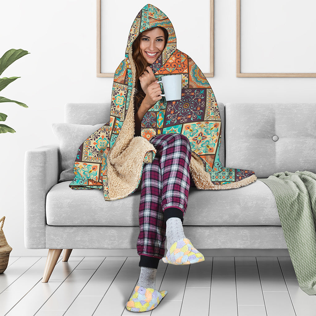 Vintage Floral Patchwork Pattern Print Hooded Blanket