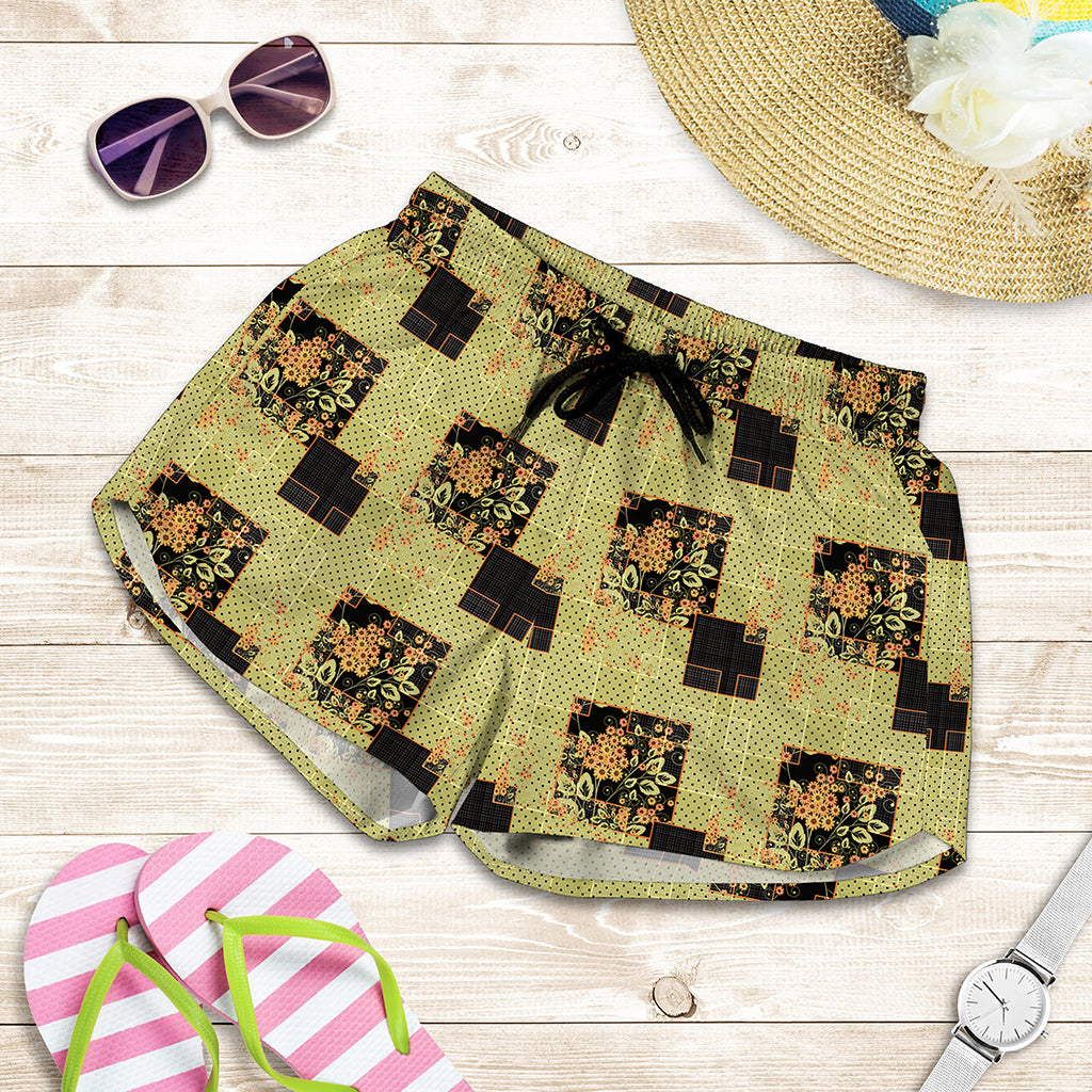 Vintage Flower Patchwork Pattern Print Women's Shorts