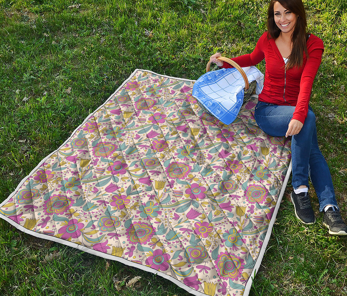 Vintage Girly Floral Print Quilt