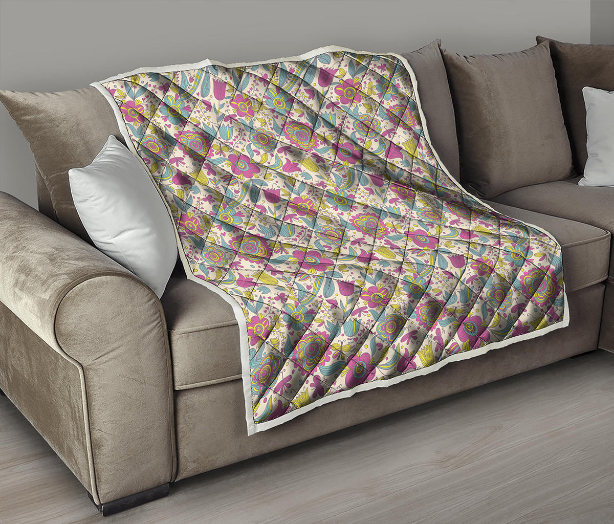Vintage Girly Floral Print Quilt