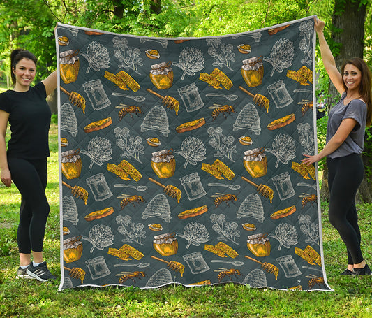 Vintage Honey Bee Print Quilt