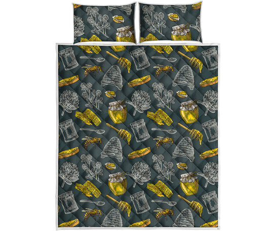 Vintage Honey Bee Print Quilt Bed Set