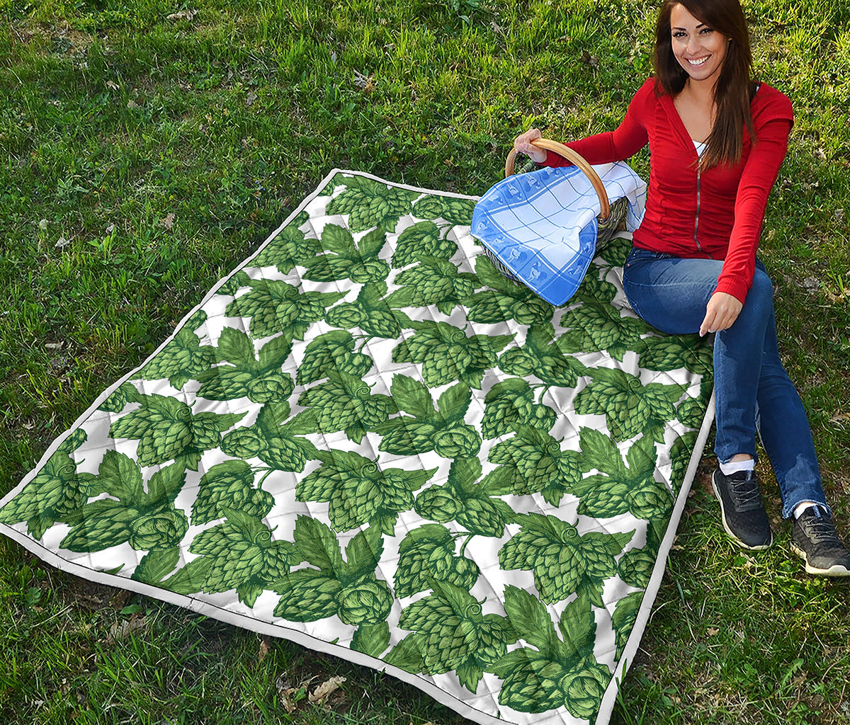 Vintage Hop Cone Pattern Print Quilt