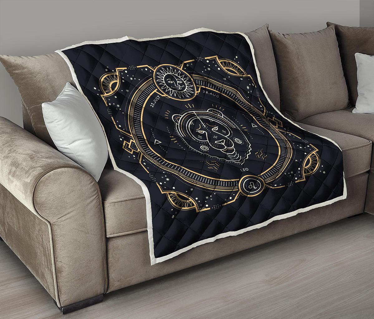 Vintage Leo Zodiac Sign Print Quilt