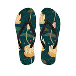 Vintage Lotus Pattern Print Flip Flops