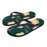 Vintage Lotus Pattern Print Flip Flops