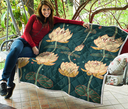 Vintage Lotus Pattern Print Quilt
