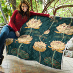 Vintage Lotus Pattern Print Quilt
