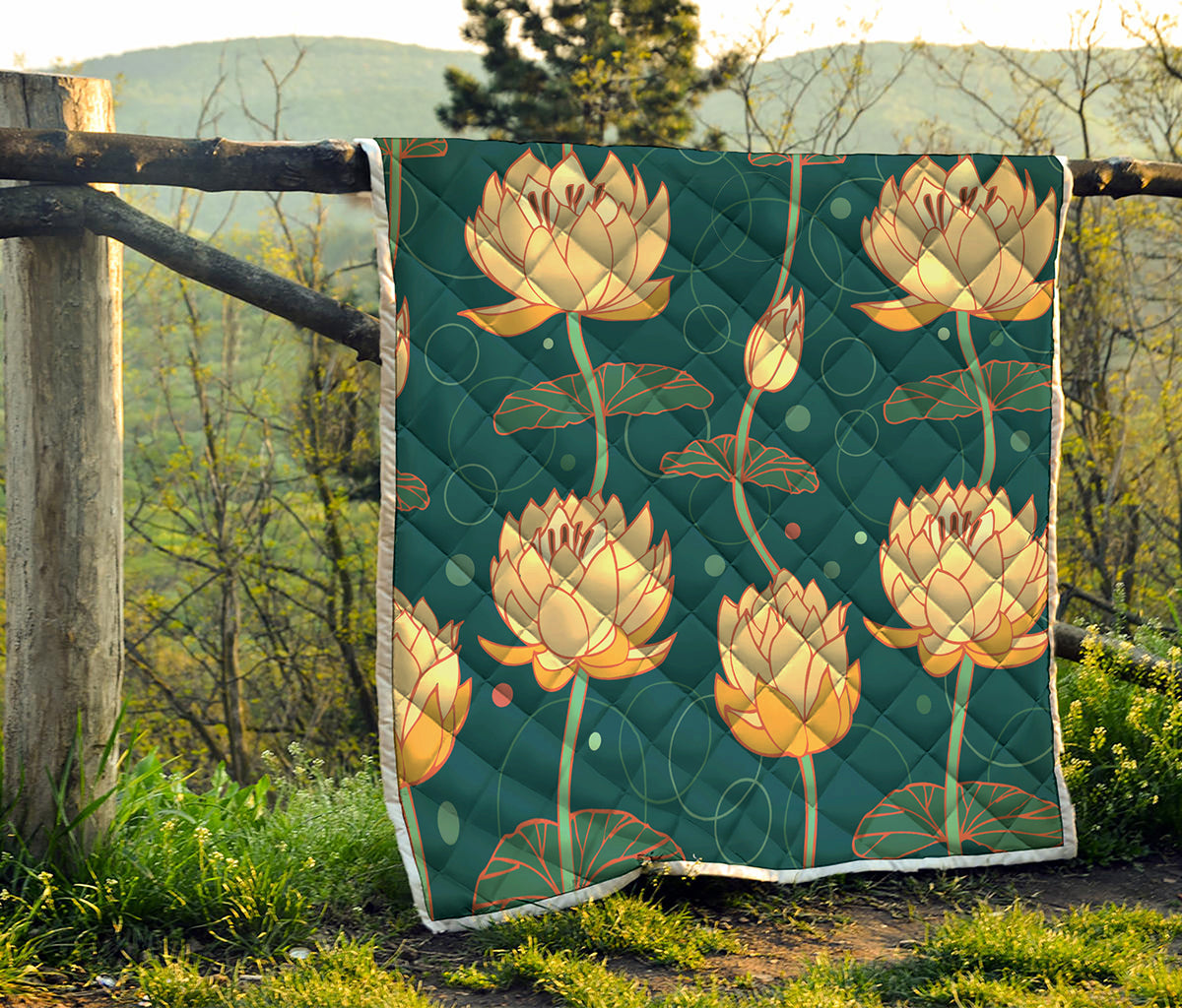 Vintage Lotus Pattern Print Quilt