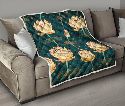Vintage Lotus Pattern Print Quilt