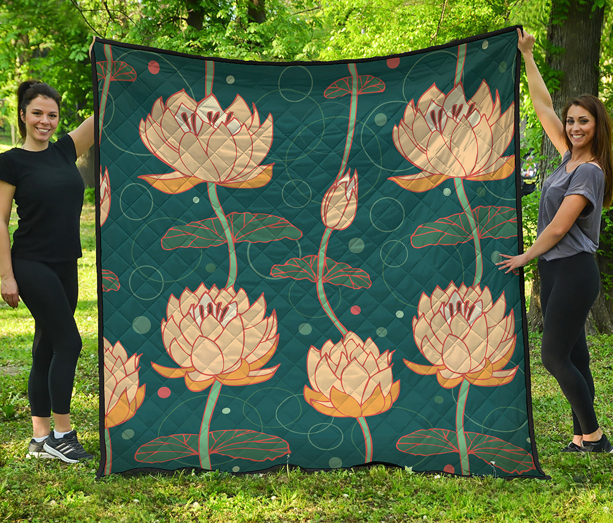 Vintage Lotus Pattern Print Quilt
