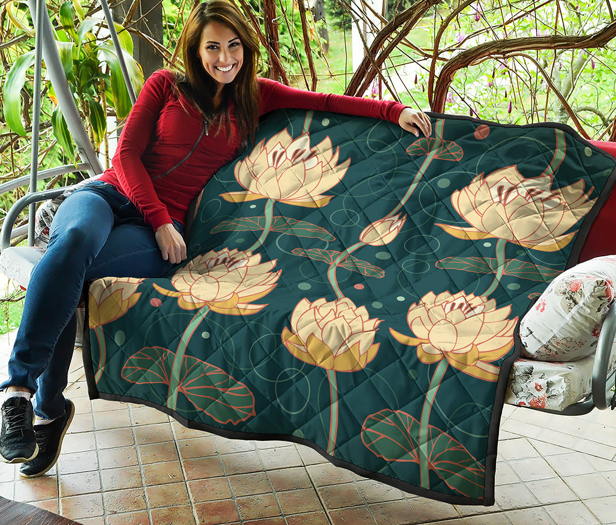 Vintage Lotus Pattern Print Quilt