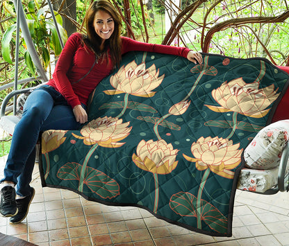 Vintage Lotus Pattern Print Quilt