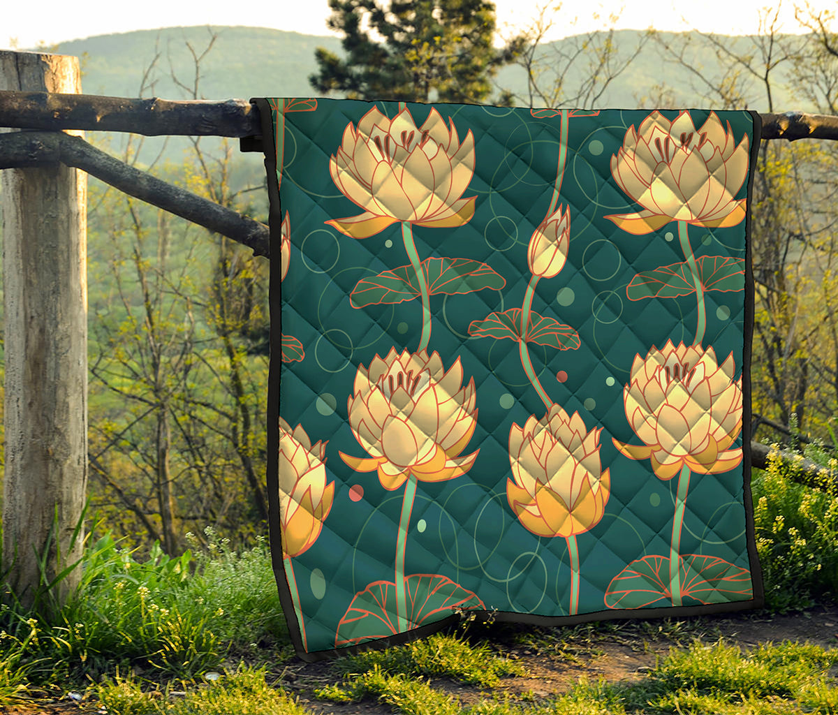 Vintage Lotus Pattern Print Quilt