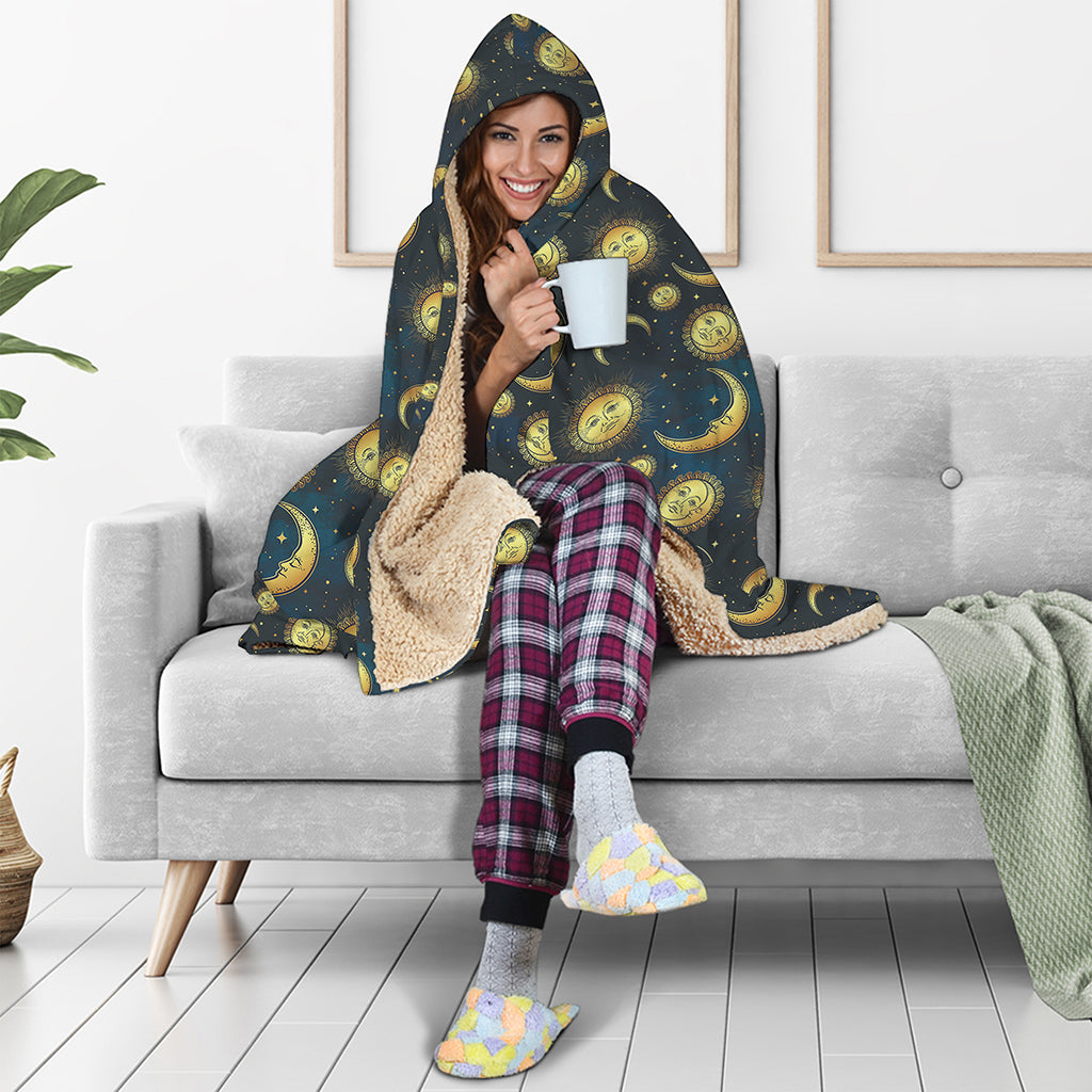 Vintage Moon And Sun Pattern Print Hooded Blanket