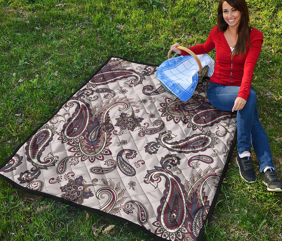 Vintage Paisley Pattern Print Quilt