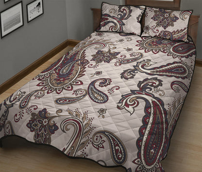 Vintage Paisley Pattern Print Quilt Bed Set