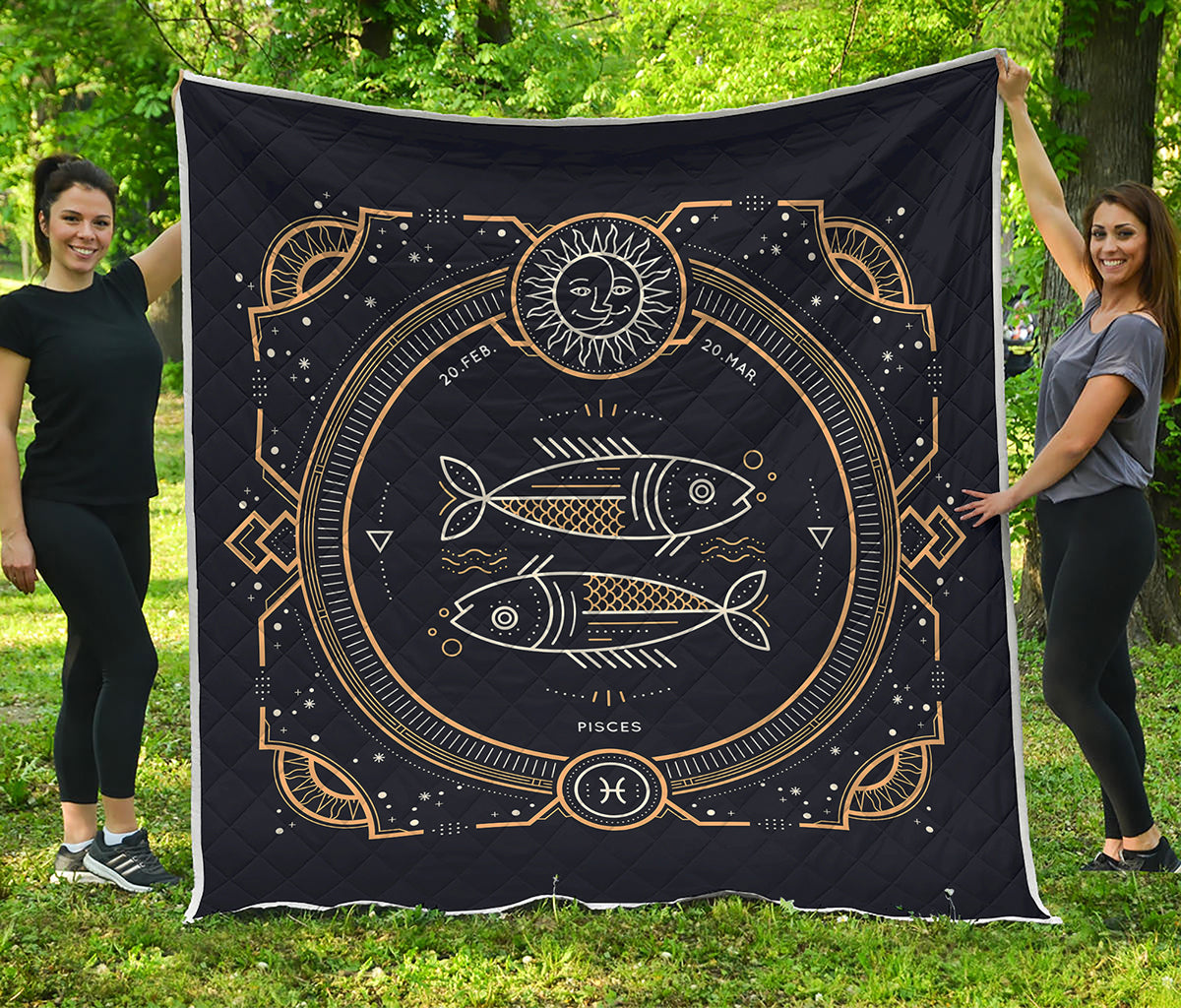 Vintage Pisces Zodiac Sign Print Quilt