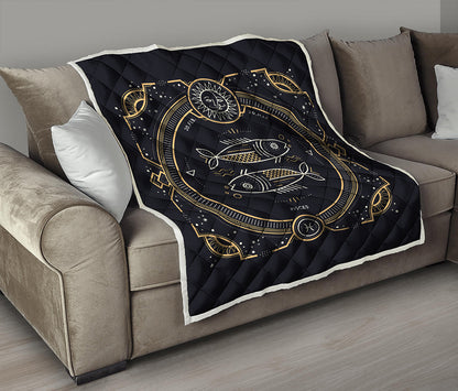 Vintage Pisces Zodiac Sign Print Quilt