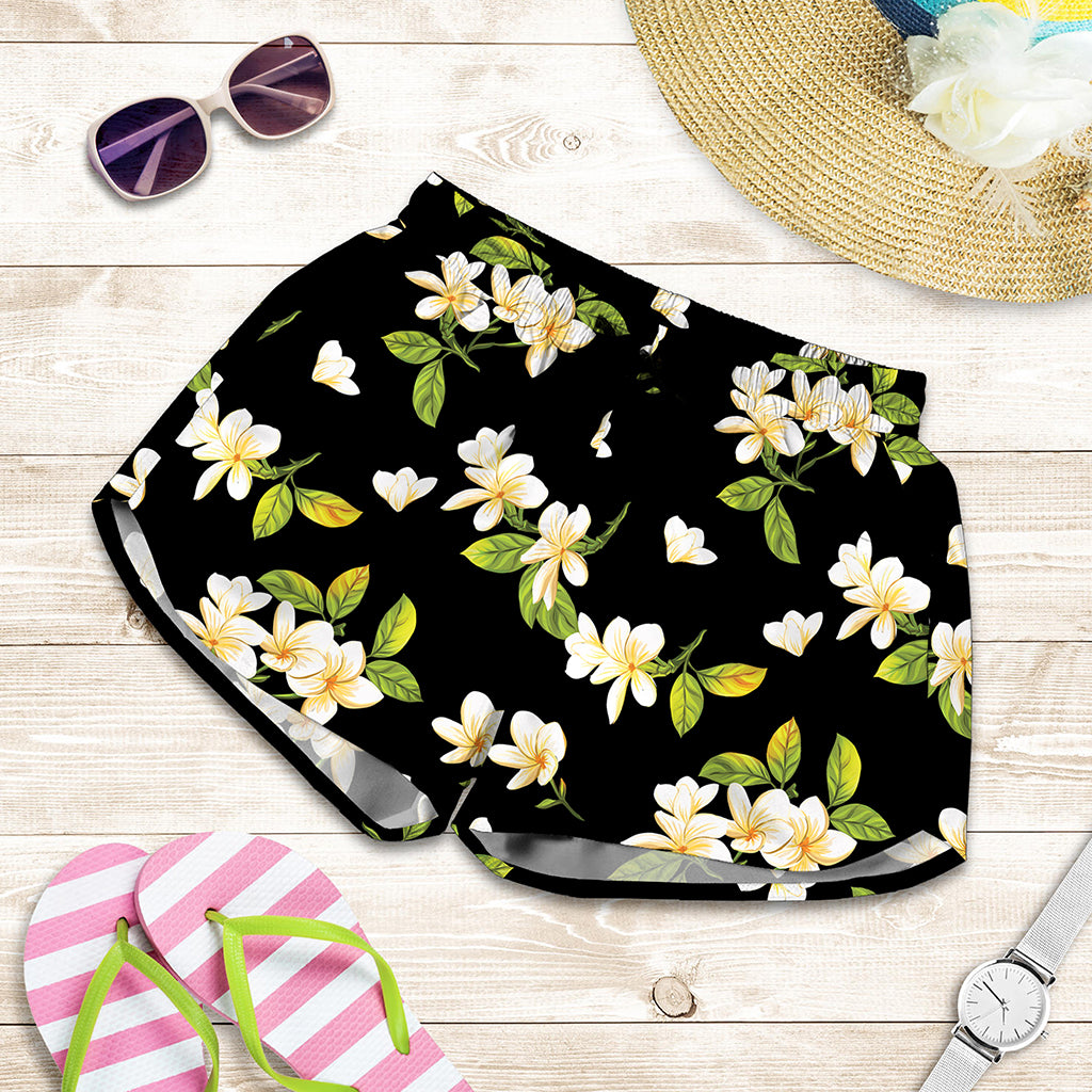 Vintage Plumeria Flower Pattern Print Women's Shorts