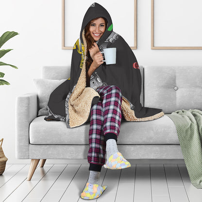 Vintage Robot Pattern Print Hooded Blanket