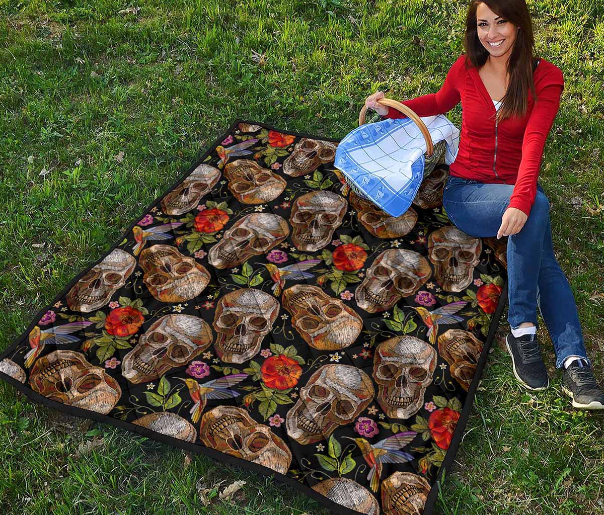 Vintage Skull Pattern Print Quilt