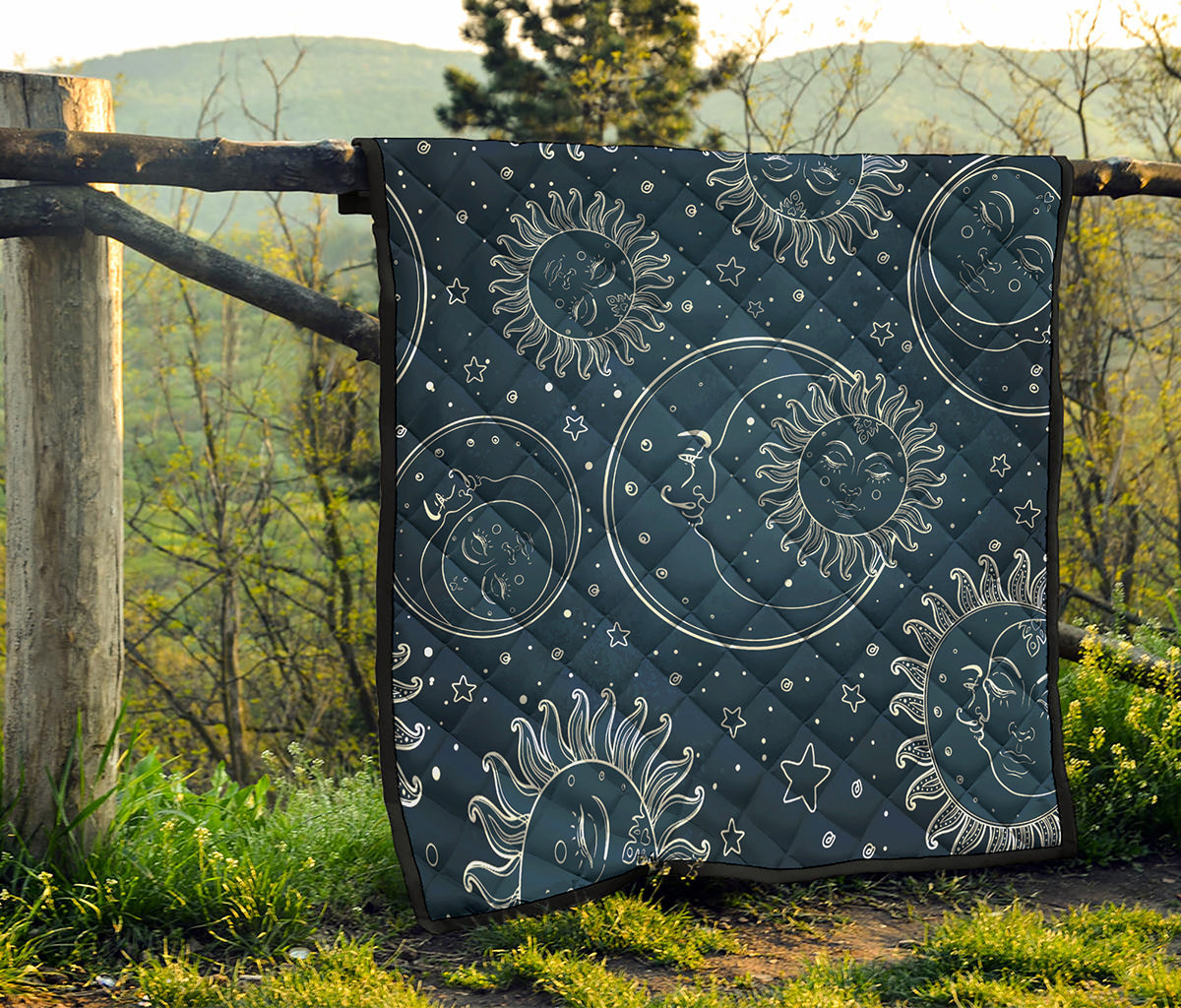 Vintage Sun And Moon Pattern Print Quilt