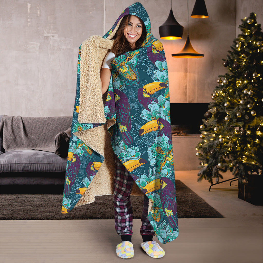 Vintage Toucan Pattern Print Hooded Blanket