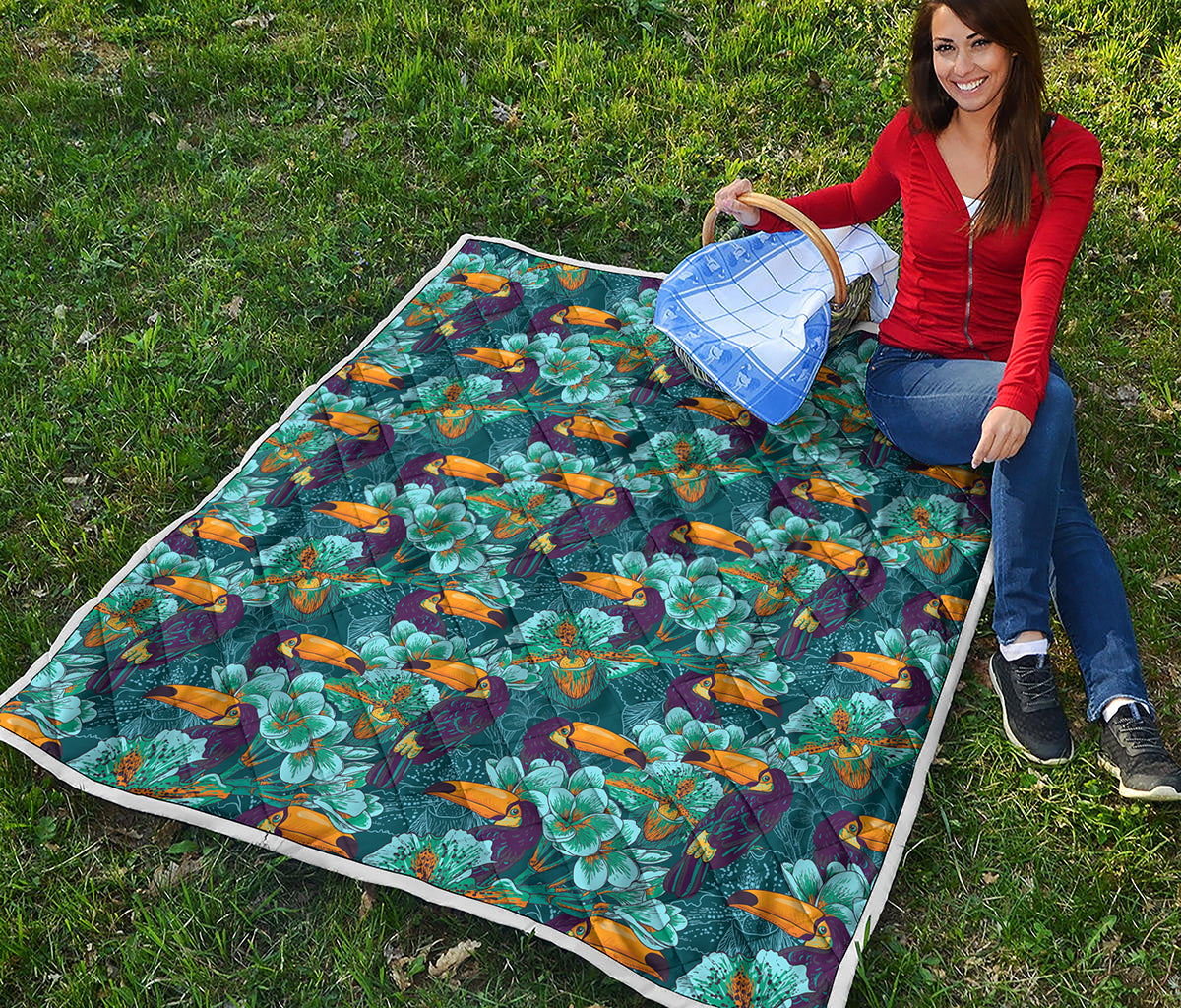 Vintage Toucan Pattern Print Quilt