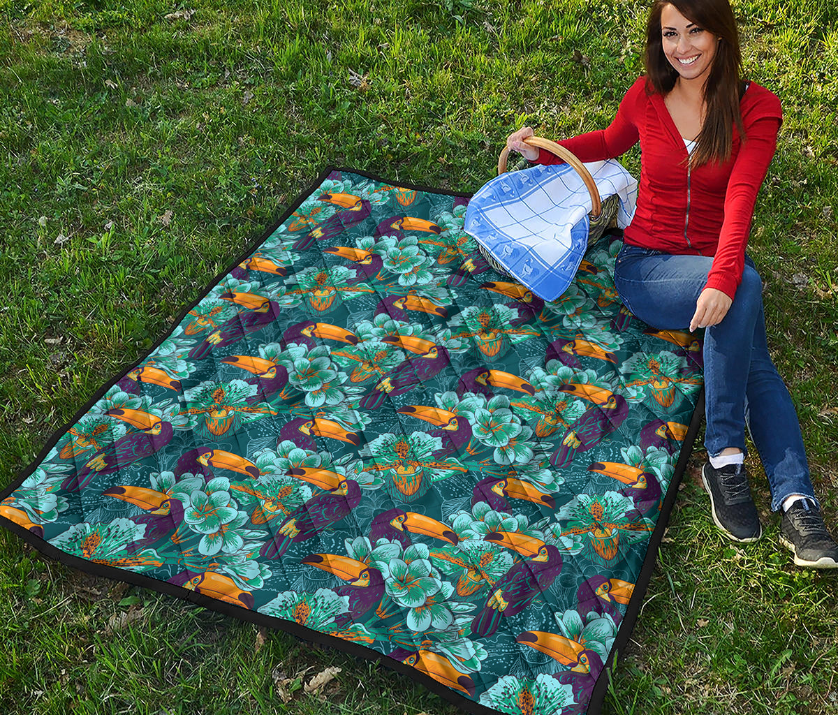 Vintage Toucan Pattern Print Quilt